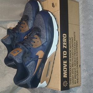 Nike Air Max 90 Premium Size 10